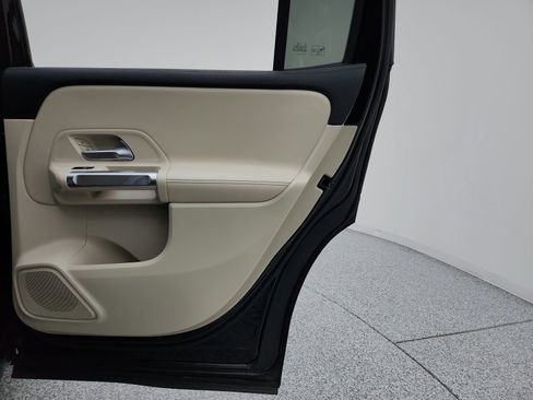 Certified 2021 Mercedes-Benz GLB 250 image 24