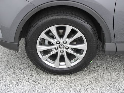 Used 2017 Toyota RAV4 Limited w/ Advanced Technology Package AWD/4WD image 11