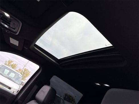 Used 2021 GMC Sierra 1500 AT4 w/ AT4 Value Package image 22