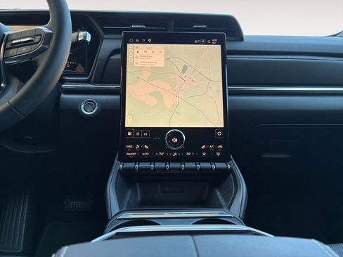 Used 2026 GMC Terrain Elevation w/ Elevation Premium Package AWD/4WD image 11