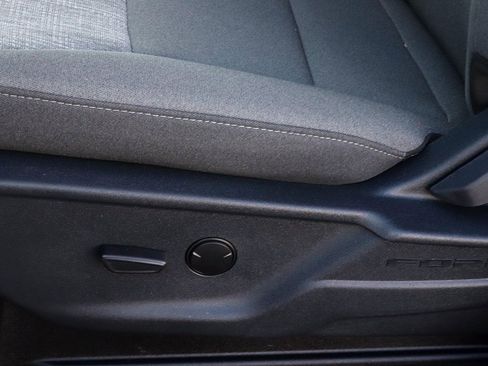 Used 2025 Ford F250 XLT image 18