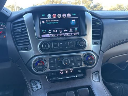 Used 2018 Chevrolet Tahoe LT image 13