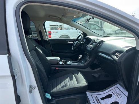 Used 2018 Ford Edge SE image 8