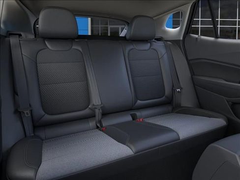New 2026 Chevrolet Trax LT FWD image 17