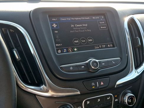 Used 2023 Chevrolet Equinox LT image 16