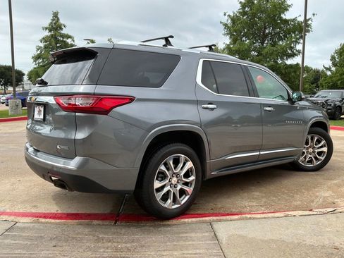 Used 2018 Chevrolet Traverse Premier w/ LPO, 'HIT The Road' Package AWD/4WD image 5