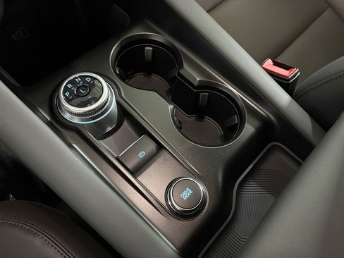 New 2026 Ford Explorer Active w/ Active Comfort Package image 16