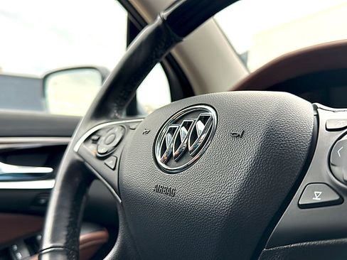 Used 2019 Buick Enclave Avenir w/ Avenir Technology Package image 31