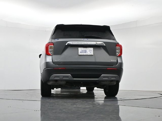 Certified 2024 Ford Explorer XLT w/ Equipment Group 202A AWD/4WD image 41