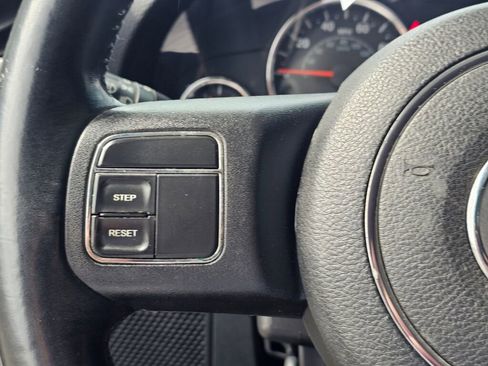 Used 2012 Jeep Wrangler Unlimited Sahara w/ Dual Top Group image 28