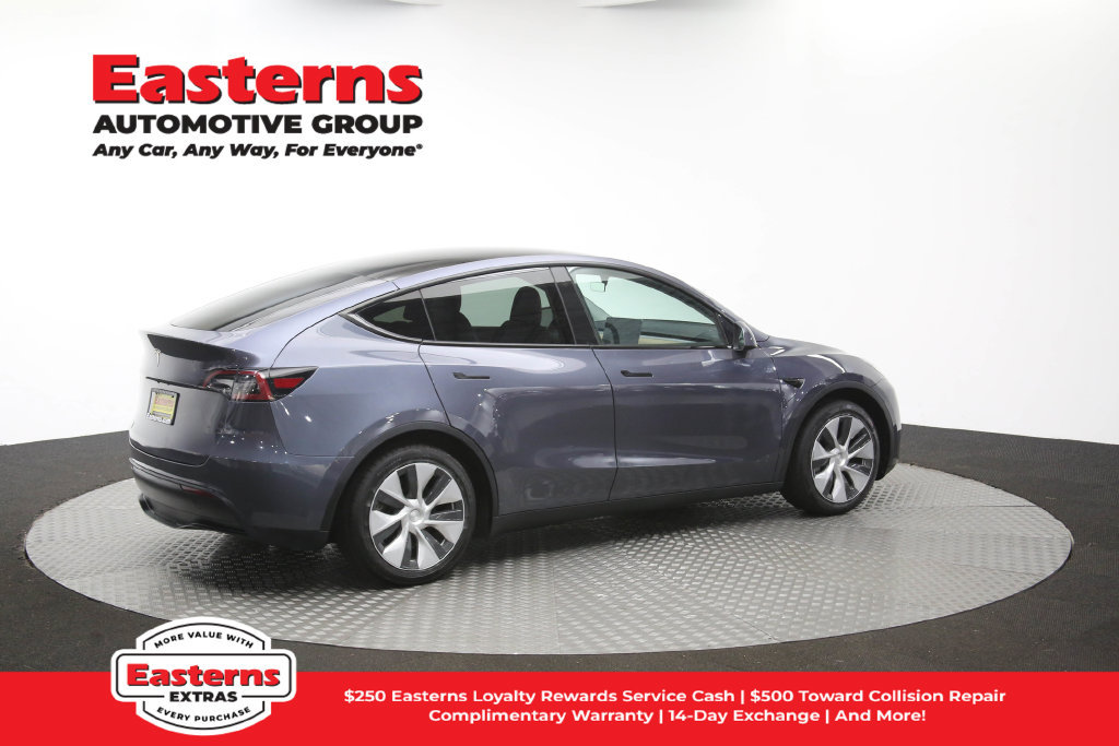 Used 2023 Tesla Model Y Long Range AWD/4WD image 39