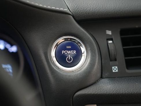 Used 2017 Lexus CT 200h FWD image 41