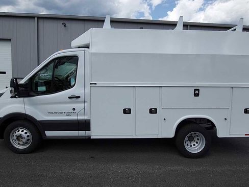 New 2025 Ford Transit 350 DRW AWD w/ Interior Upgrade Package image 9