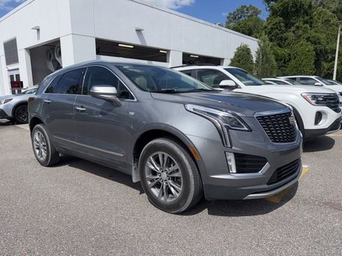 Used 2021 Cadillac XT5 Premium Luxury FWD image 1