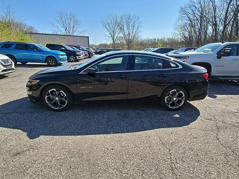 Used 2024 Chevrolet Malibu LT image 3