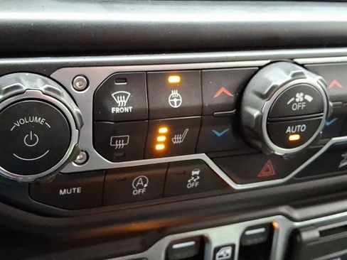 Certified 2020 Jeep Wrangler Unlimited Sport image 27