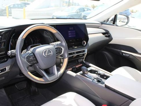 Certified 2024 Lexus RX 350 Premium w/ Convenience Package FWD image 12