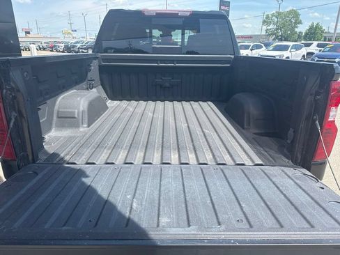Used 2024 Chevrolet Silverado 1500 LT AWD/4WD image 16