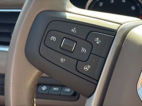 Used 2021 GMC Yukon Denali AWD/4WD image 17