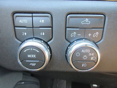 New 2026 GMC Sierra 2500 SLE w/ SLE Value Package; image 18