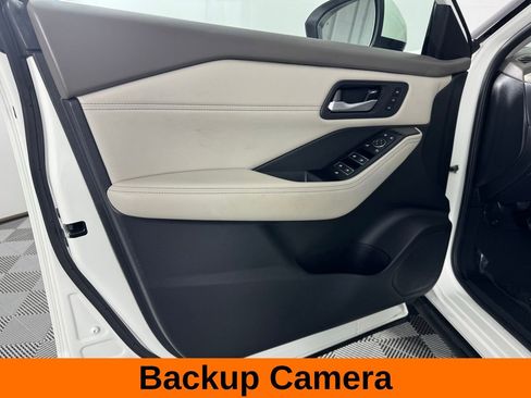 Used 2023 Nissan Rogue SL w/ SL Premium Package image 10