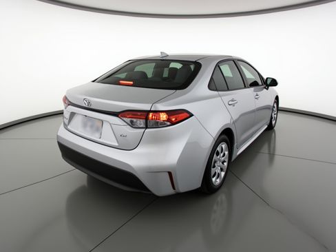 Used 2024 Toyota Corolla LE image 9