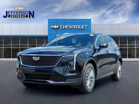 Used 2024 Cadillac XT4 Premium Luxury FWD image 1