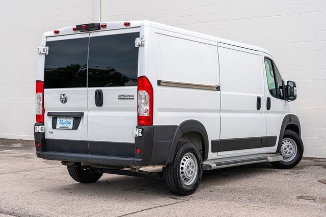 Used 2025 RAM ProMaster 2500 w/ U-Haul Equipment Group FWD image 33