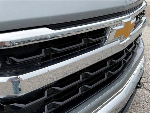 Used 2024 Chevrolet Silverado 1500 LT AWD/4WD image 26