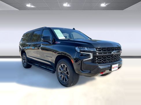 Certified 2023 Chevrolet Suburban Z71 w/ Luxury Package image 6