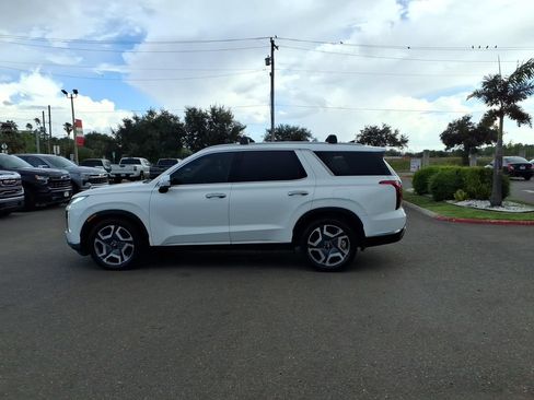 Used 2024 Hyundai Palisade Limited AWD/4WD image 2