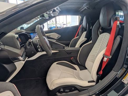 Used 2023 Chevrolet Corvette Stingray Premium Cpe w/ Z51 Performance Package RWD image 7