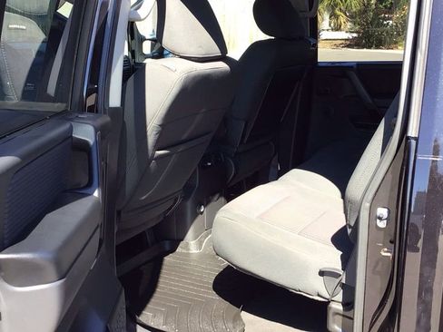 Used 2011 Nissan Titan SV w/ SV Premium Utility Pkg image 13