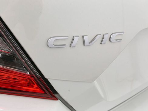 Used 2018 Honda Civic EX image 11