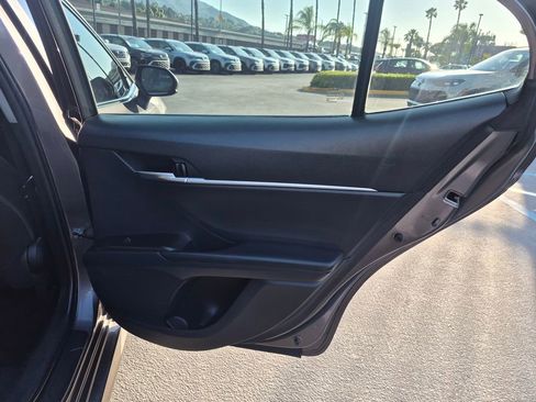 Used 2022 Toyota Camry LE FWD image 25