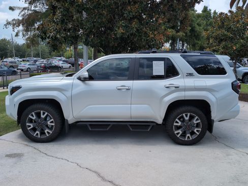 Used 2025 Toyota 4Runner TRD Sport Premium RWD image 7