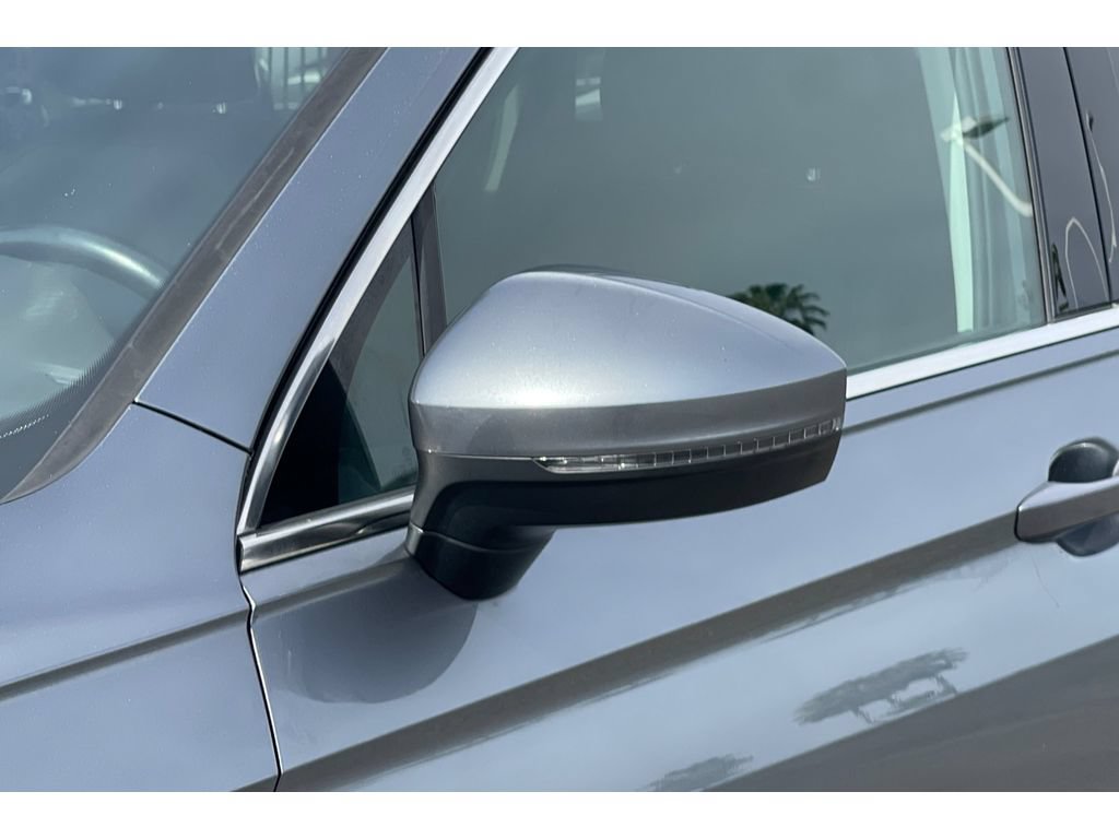 Used 2019 Volkswagen Tiguan SE AWD/4WD image 51