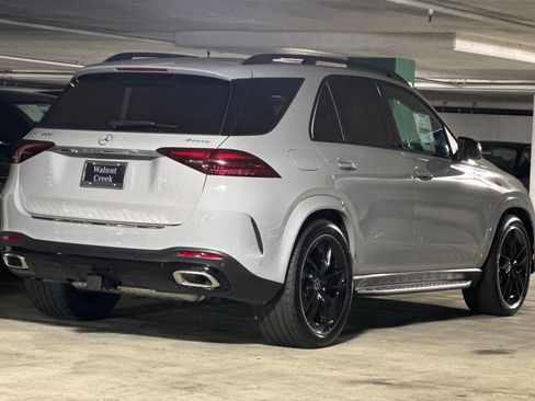 New 2026 Mercedes-Benz GLE 580 4MATIC image 9