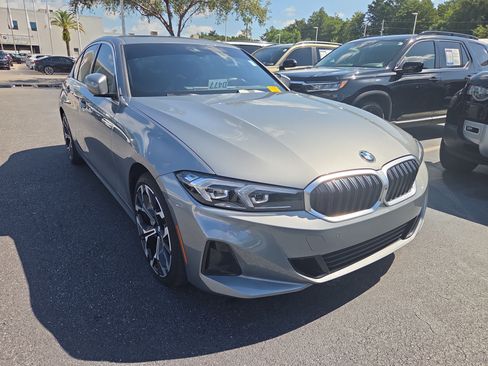 Used 2025 BMW 330i Sedan w/ Convenience Package RWD image 1