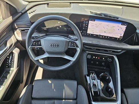 Certified 2025 Audi Q5 Premium w/ Premium Plus AWD/4WD image 5