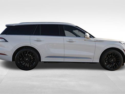 Used 2021 Lincoln Aviator Reserve w/ Equipment Group 210A image 4