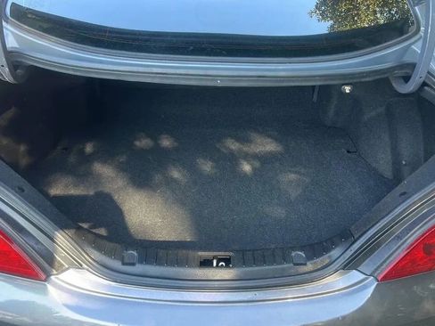 Used 2011 Hyundai Genesis 2.0T image 12