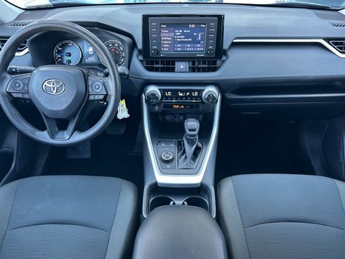Used 2021 Toyota RAV4 LE AWD/4WD image 13