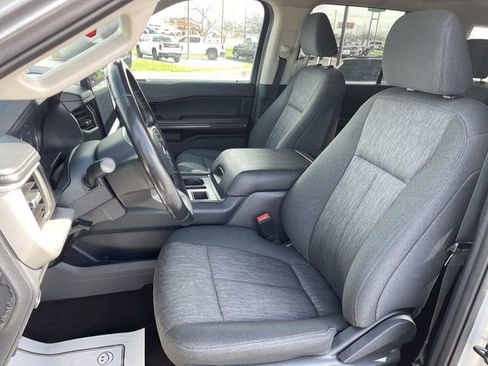 Used 2022 Ford Expedition XLT RWD image 11