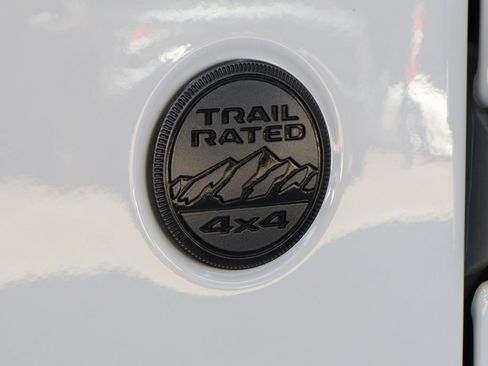 Used 2025 Jeep Gladiator Sport AWD/4WD image 53