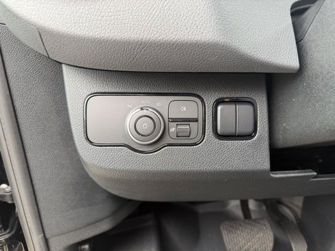 Certified 2025 Mercedes-Benz Sprinter 2500 image 6