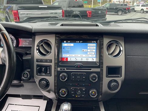 Used 2017 Ford Expedition Limited w/ Equipment Group 301A image 33