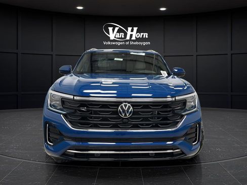 Used 2025 Volkswagen Atlas Cross Sport SEL Premium R-Line image 8