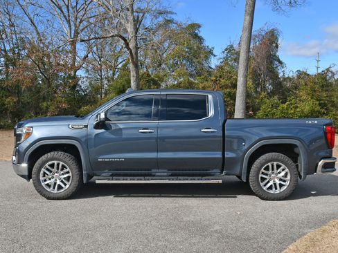 Used 2020 GMC Sierra 1500 SLT w/ SLT Premium Package image 2
