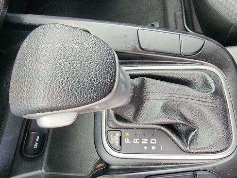Used 2024 Kia Soul LX w/ Option Group 015 FWD image 16